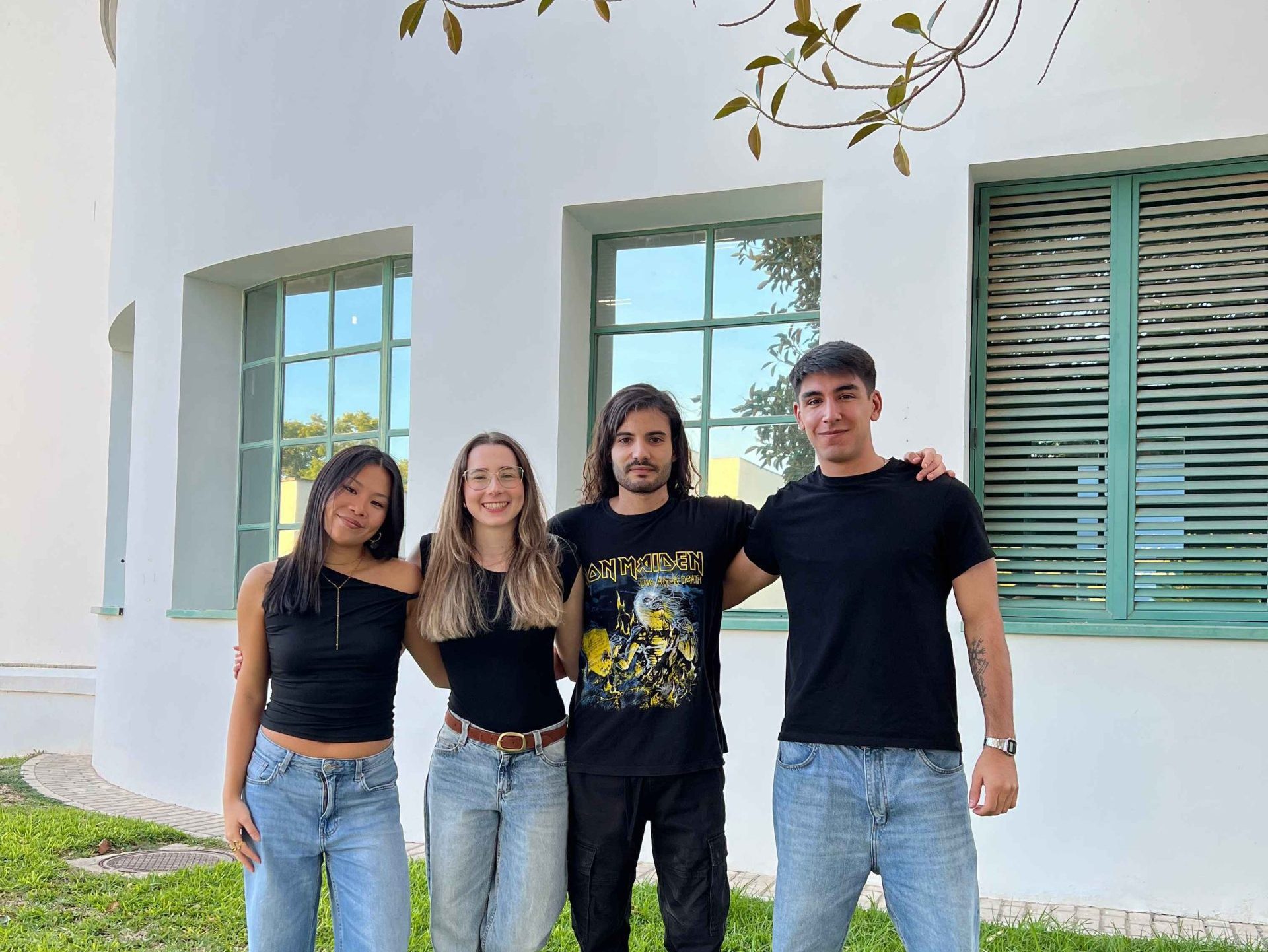 Imagen del grupo Nexus con el que contactar